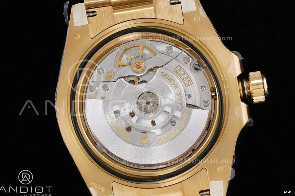 Black Clean YG Best Dial 126618 On Edition SH3235 YG Submariner 1:1 Bracelet LN 0319